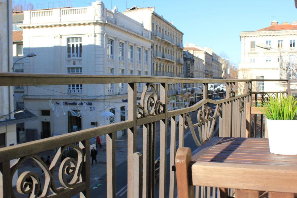 Appart hôtel Résidence Uxco République Ex Suiteasy Avignon